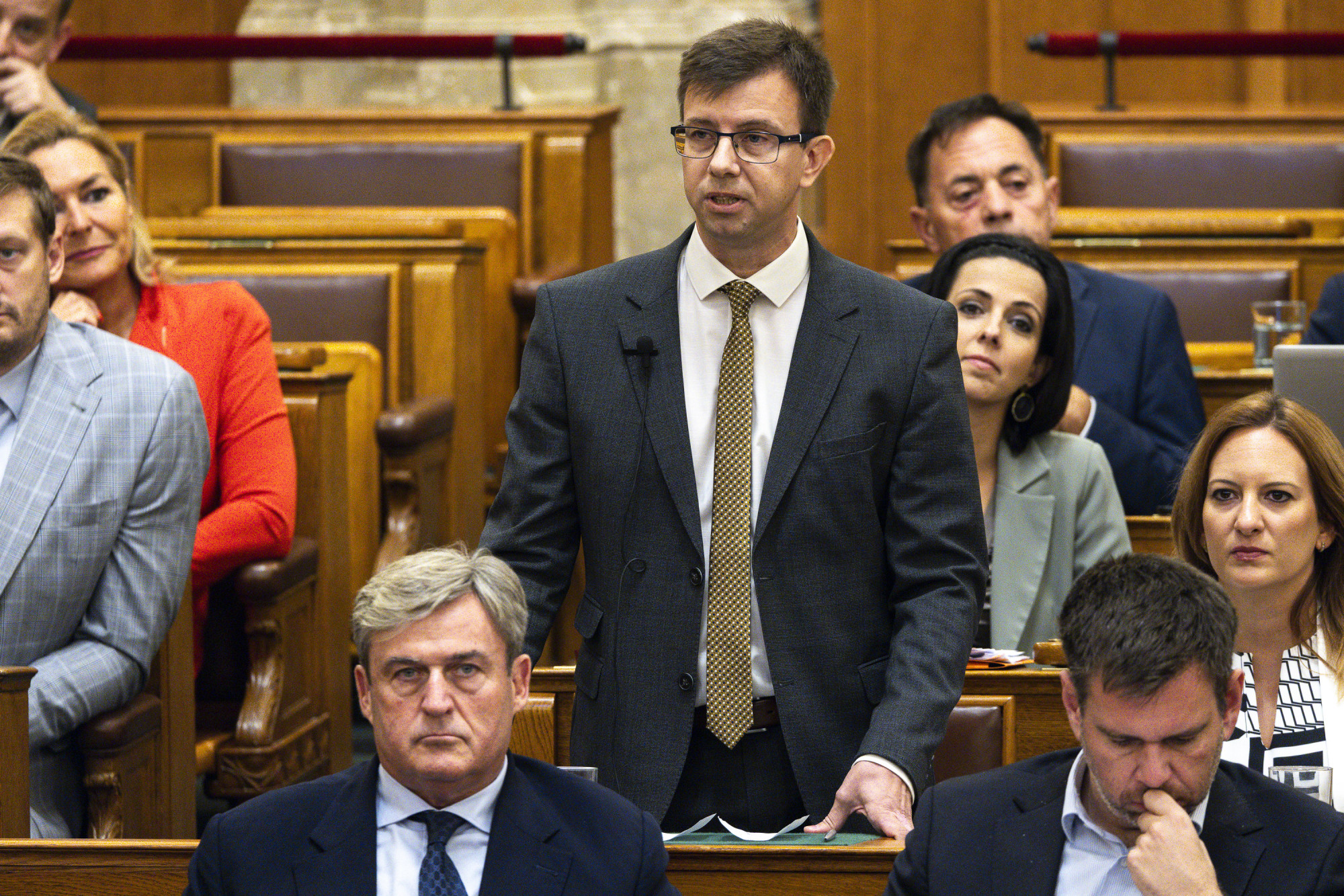 Az ellenzék ÁVH-ra keresztelte a vagyonvisszaszerzési hivatalt, Magyar Péter szerint nincsenek szavak