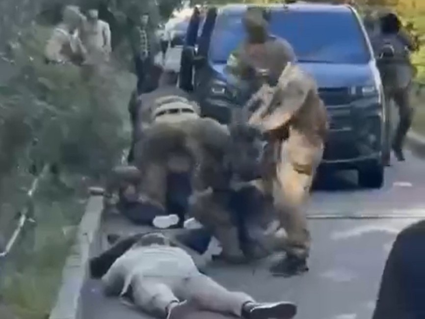 Véres tűzpárbajt vívtak egymással Kijevben a két legerősebb ukrán titkosszolgálat fegyveresei