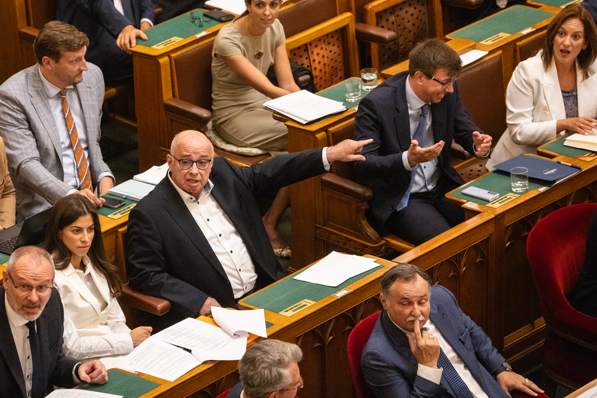Hallerné alaposan szétcsapott az ellenzéki képviselők között