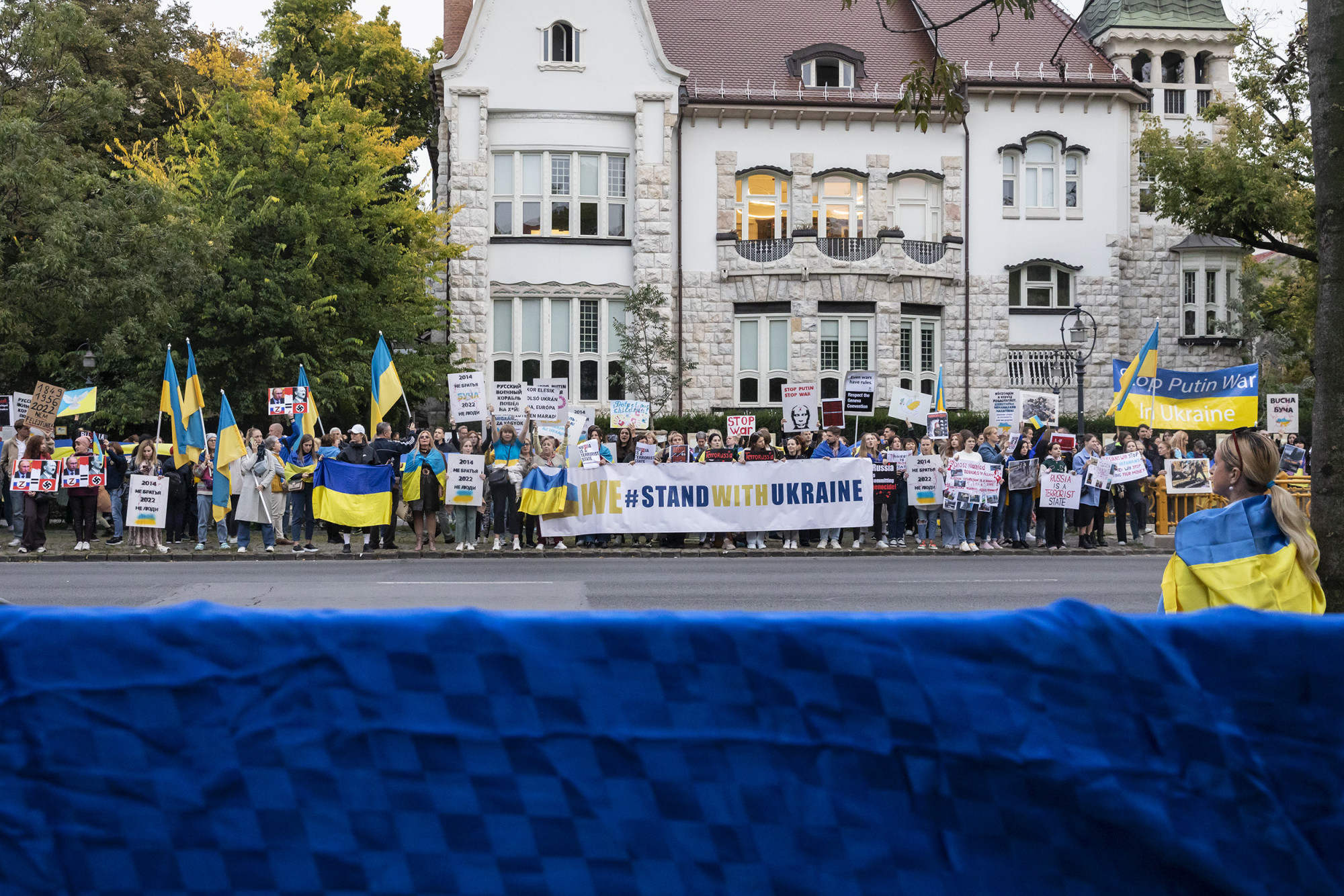Magyarország kiutasítja az orosz nagykövetség tíz munkatársát