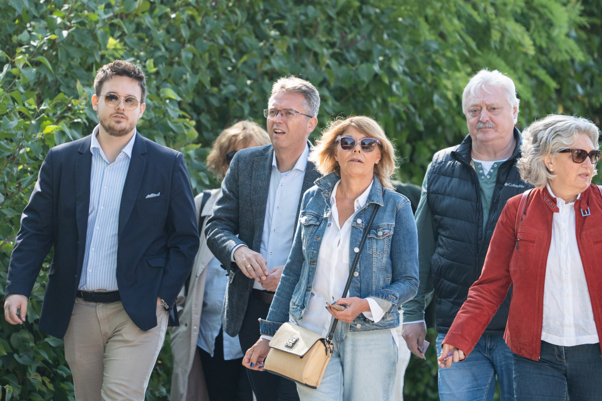 Eposzi seregszemle vereség után: gyűlik a Fidesz holdudvara Kötcsén