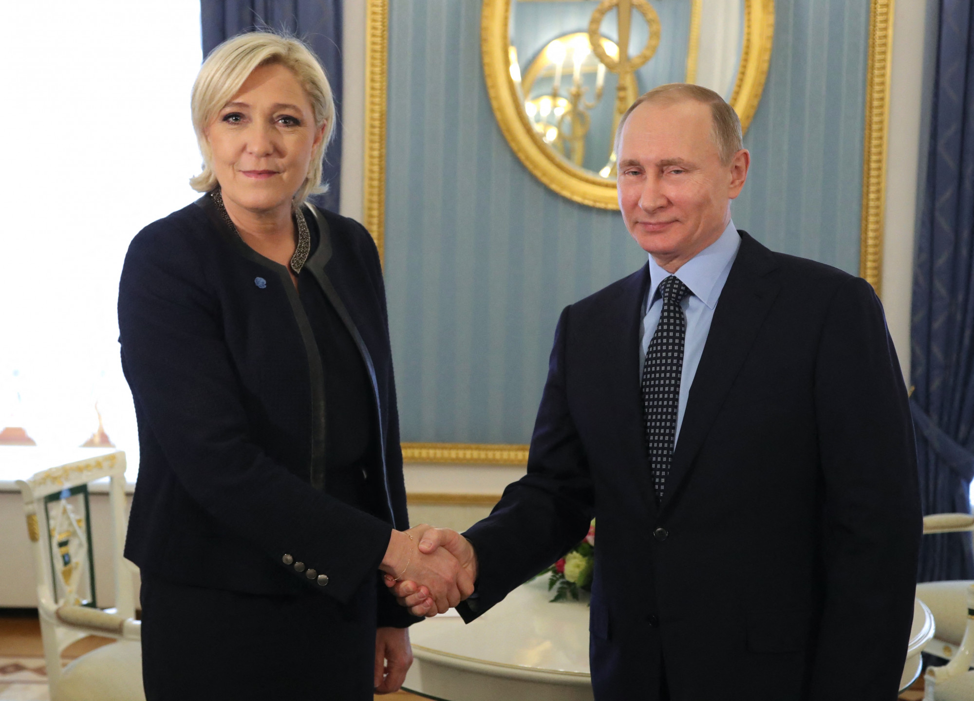 Hirtelen Marine Le Pen is felfigyelt rá, mekkora fenyegetést jelent Oroszország