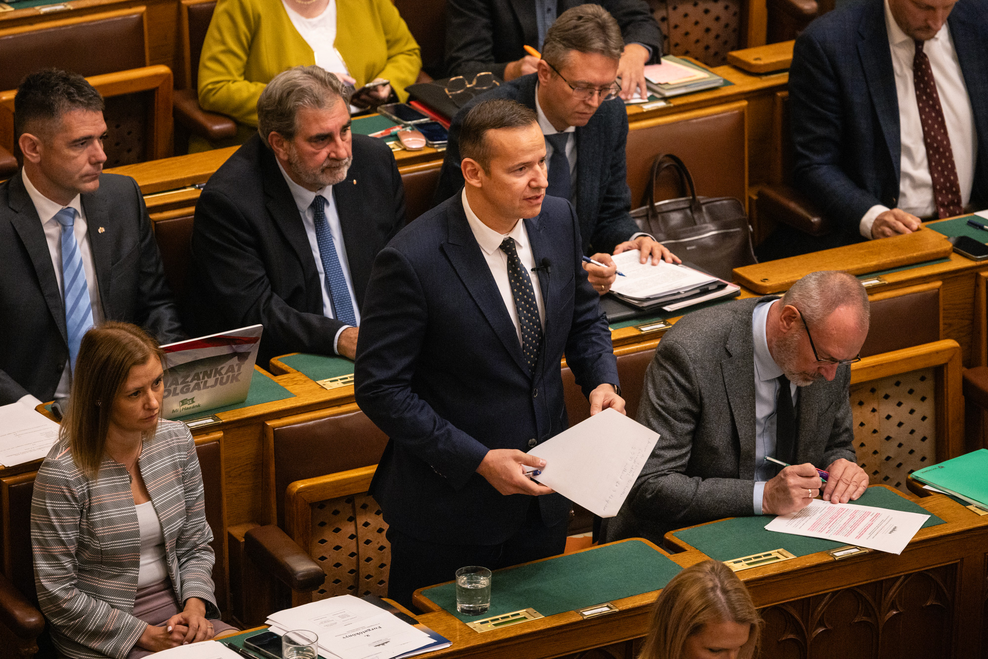Magyar Péter: A szuverén külpolitika része, hogy a miniszterelnök válaszol az ukrán külügyminiszter „bántó és igaztalan szavaira”
