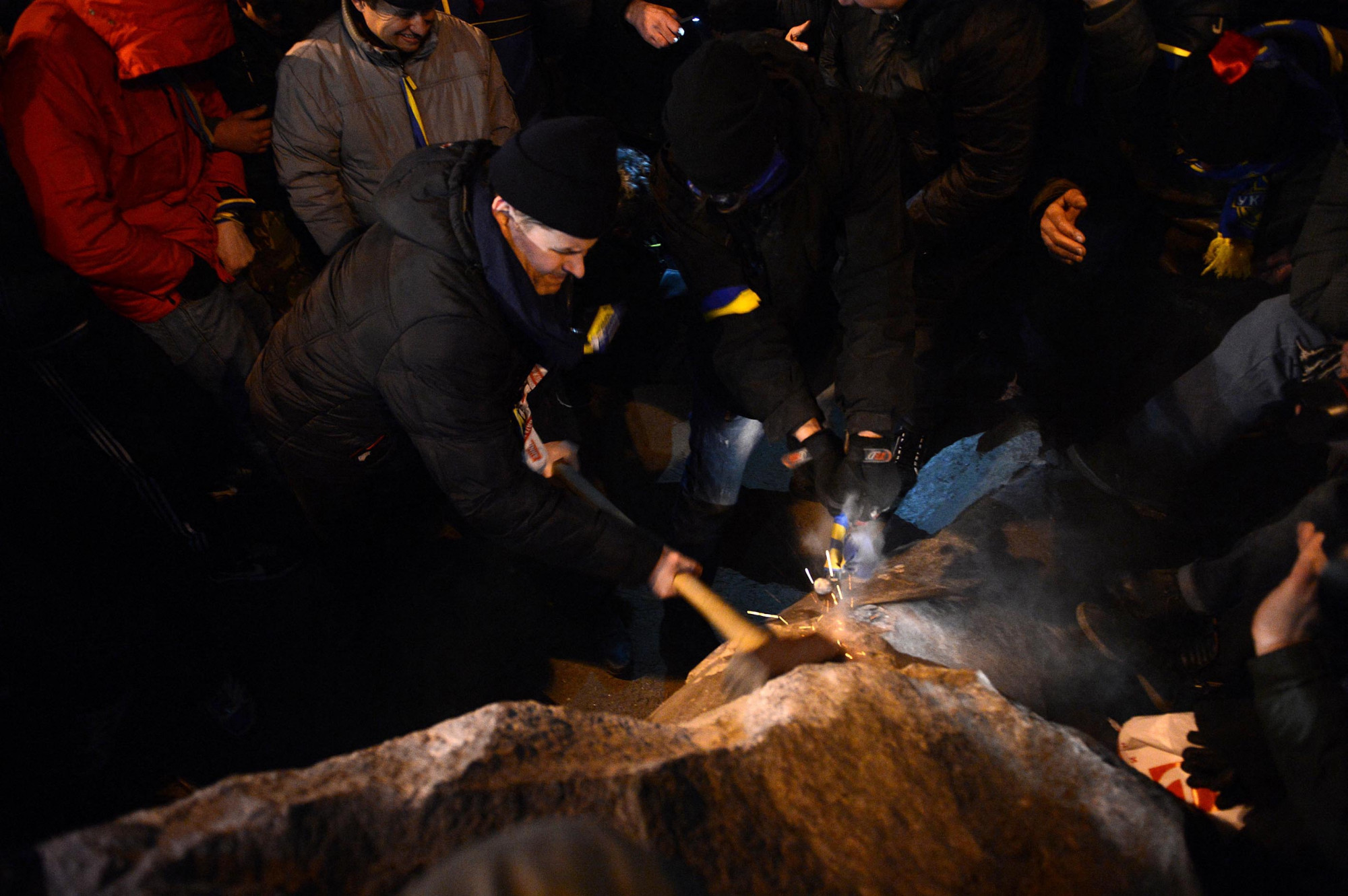 A Moszkvával szembefordult főkozák kap szobrot Kijevben a ledöntött Lenin helyén