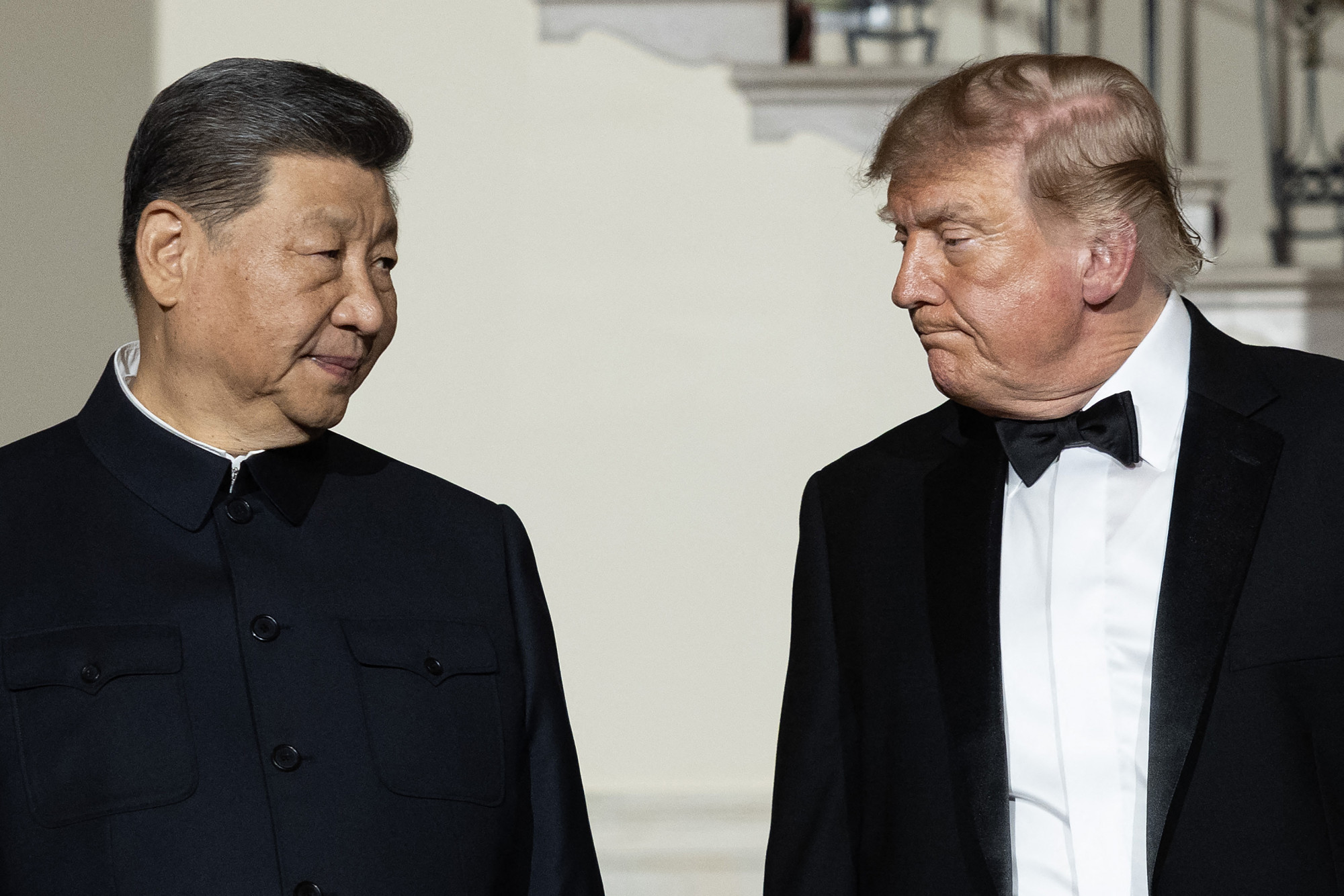 Udvariaskodással és a kereskedelmi tűzszünet minimális meghosszabbításával zárult Donald Trump és Hszi Csin-Ping találkozója