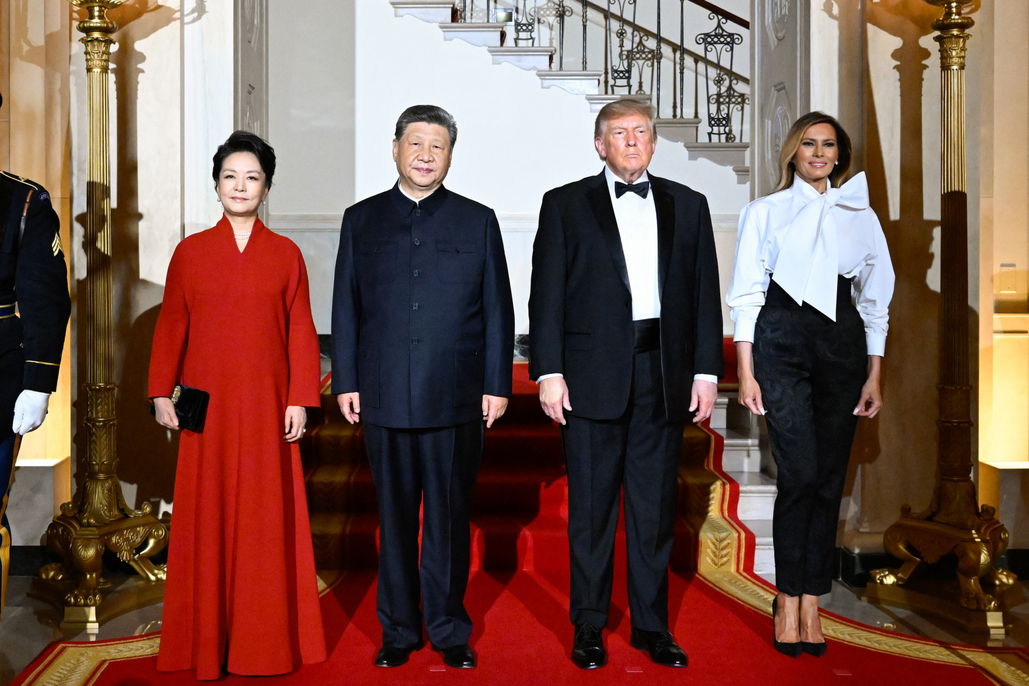 Udvariaskodással és a kereskedelmi tűzszünet minimális meghosszabbításával zárult Donald Trump és Hszi Csin-Ping találkozója