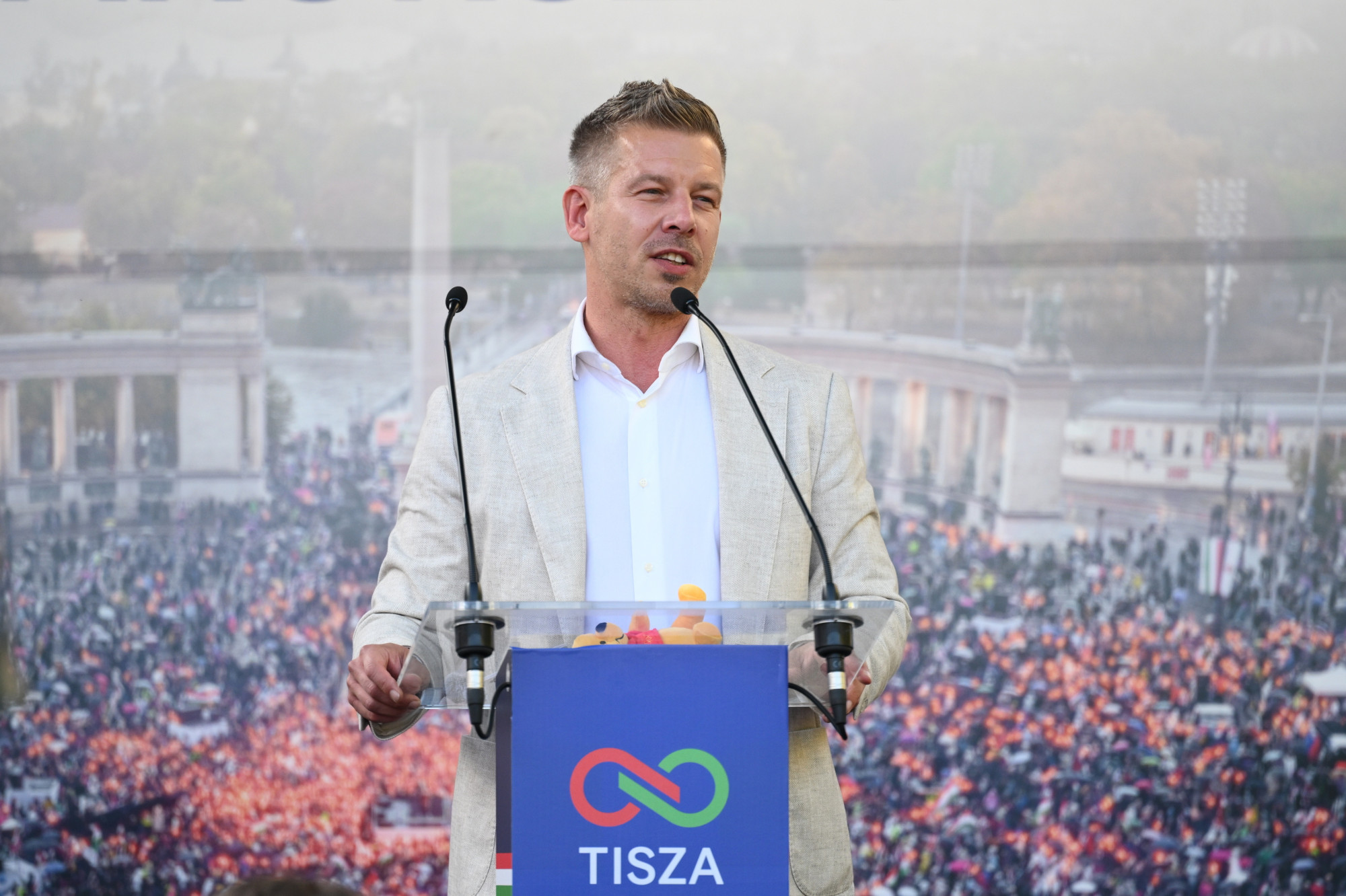 Magyar Péter részleteket árult el a kata átalakításáról és bejelentette: január 1-jén jön a vagyonadó