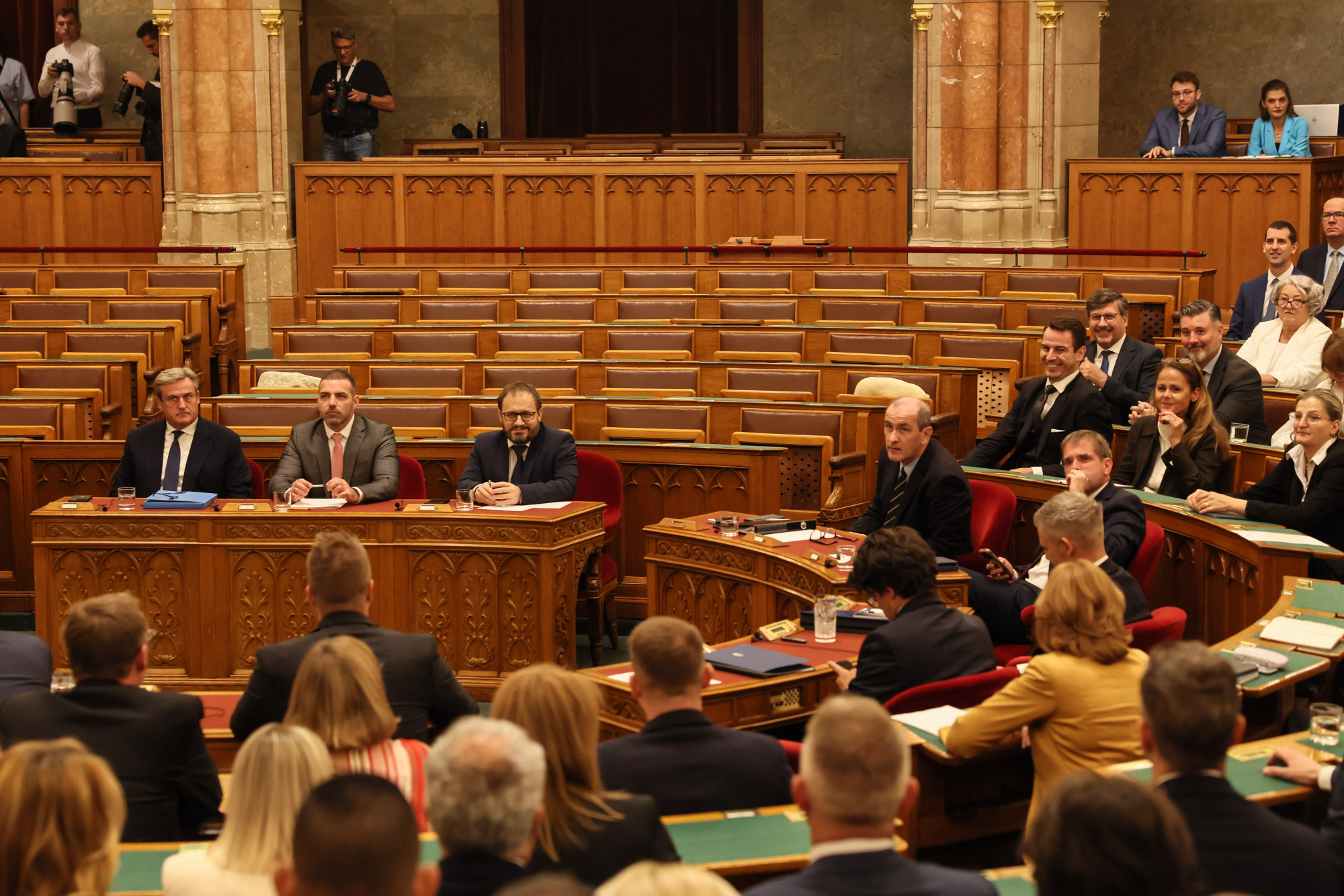 A parlament felfüggesztette Hankó Balázs mentelmi jogát a 17 milliárdos NKA-s pénzosztás ügyében