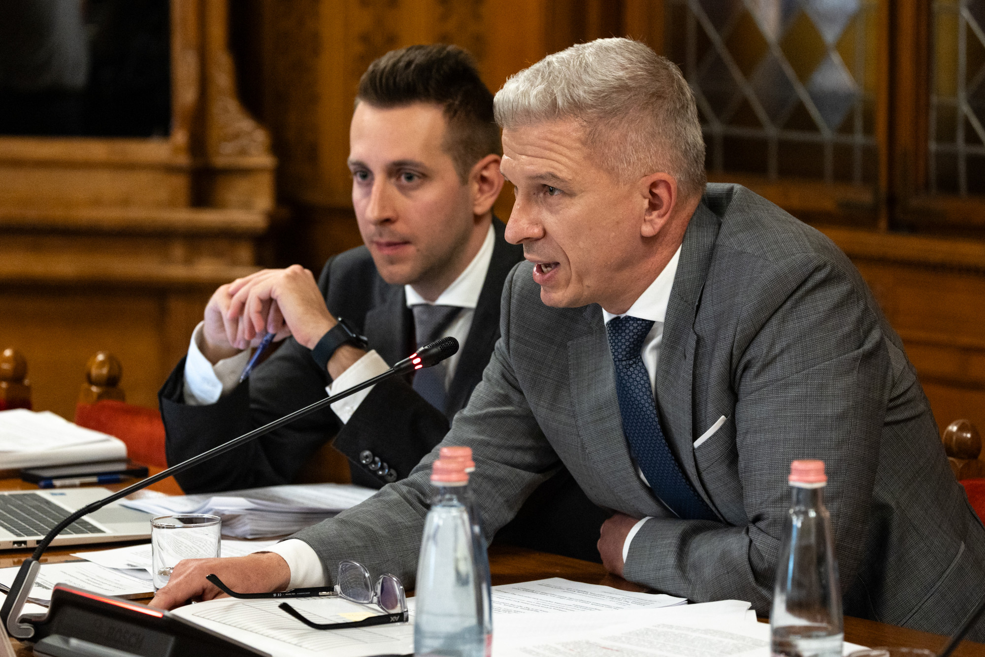 Bánki Erik: Fogalmam sincs. Kósa Lajos: Nem teljesen világos