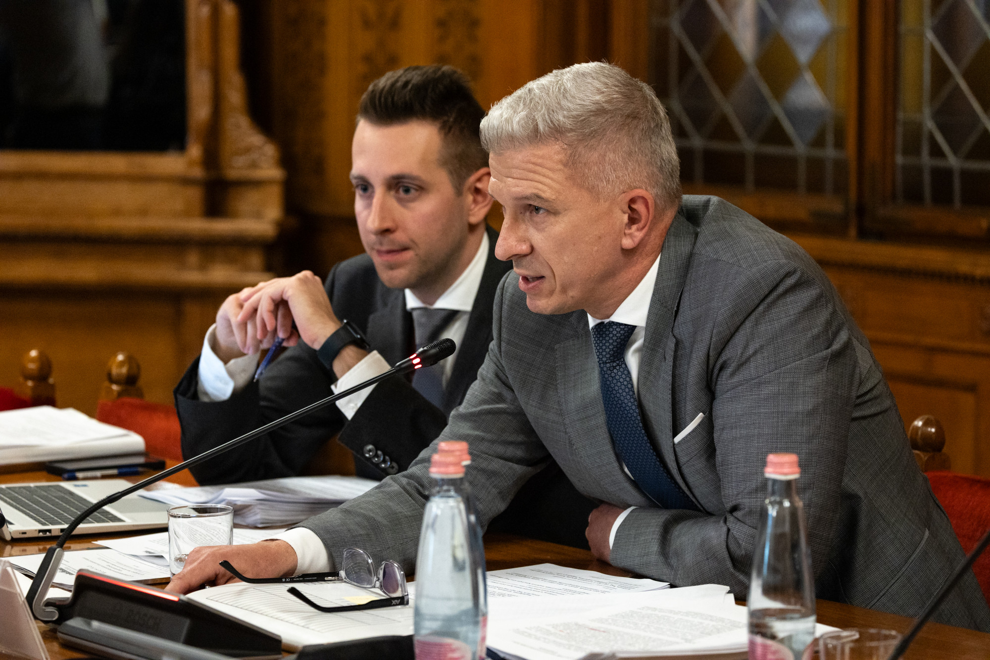 Matolcsy Györgyöt és Varga Mihályt hallgatja meg legközelebb az MNB-botrány vizsgálóbizottsága