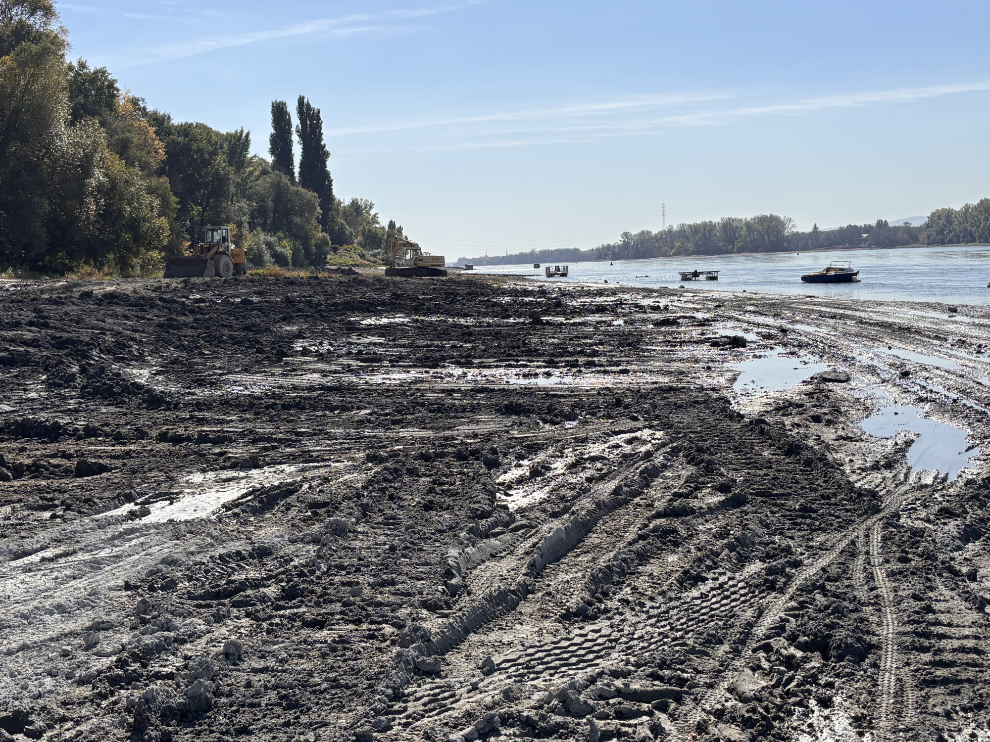 Mordort csináltak Göd festői-Duna-partjából, pedig ott a sok tucatnyi csobogó forrás miatt minden zöld