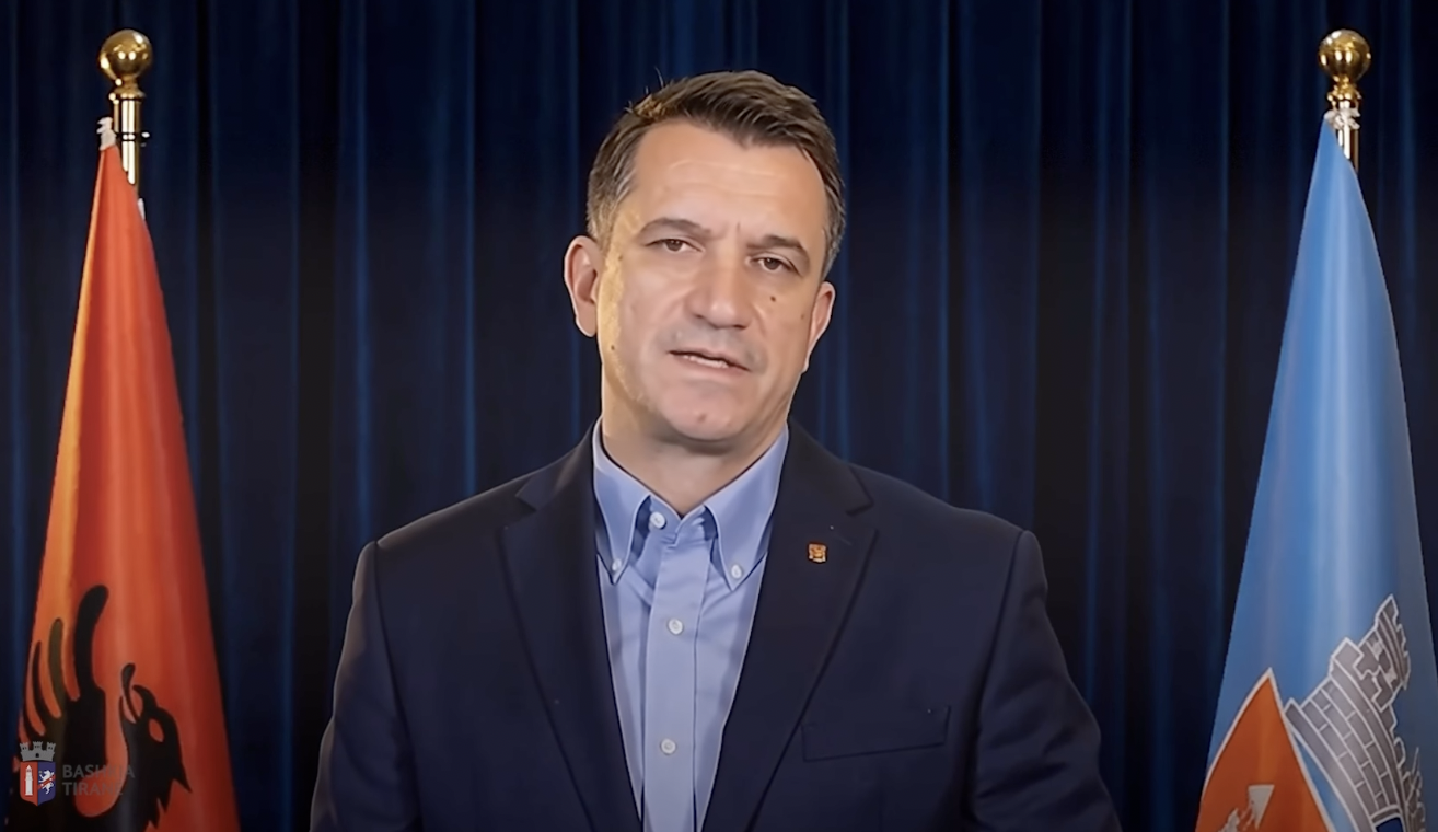AI-generált, saját deepfake-verziója mondott beszédet egy albán polgármester helyett