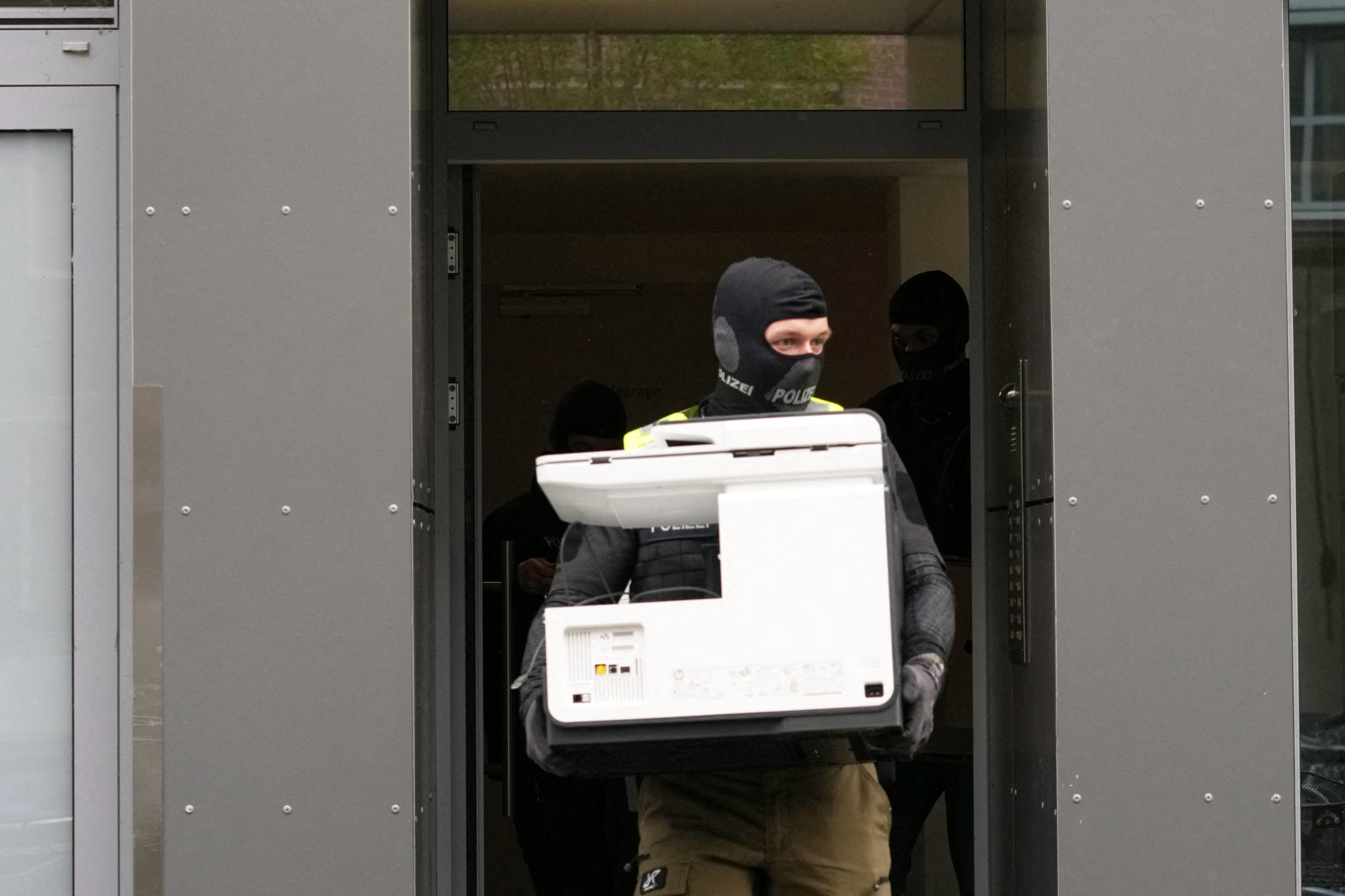 Elmérgesedett gyerekelhelyezési ügy robbantotta ki a legnagyobb német kémbotrányt a hidegháború óta