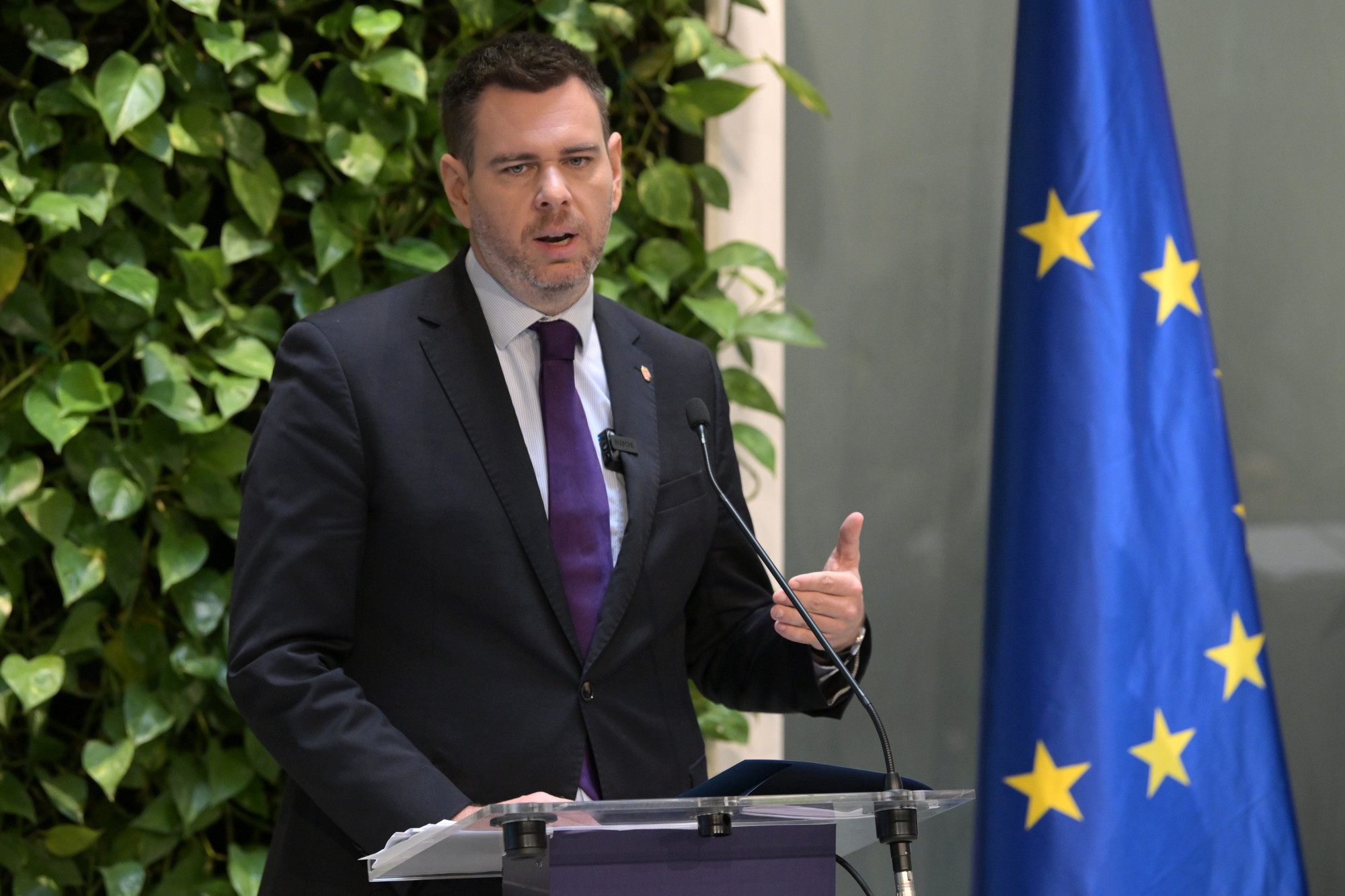 A kormány kizárja a V-Hidat az összes jelenleg zajló vasútépítési beruházásból