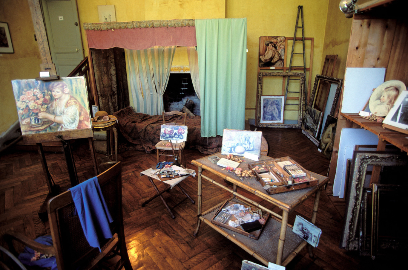 Ellopott Renoir-festmények visszaköszönnek Franciaországban Ellopott Renoir-festmények visszaköszönnek Franciaországban