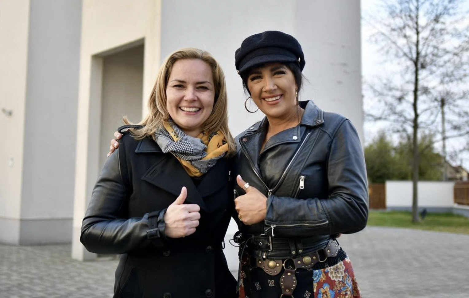 Tóth Gabi cégét NKA-s pénzből szerződtették egy március 14-ei ünnepi megemlékezésre a Wass Albert térre, ahol épp Radics Béla is kampányolt