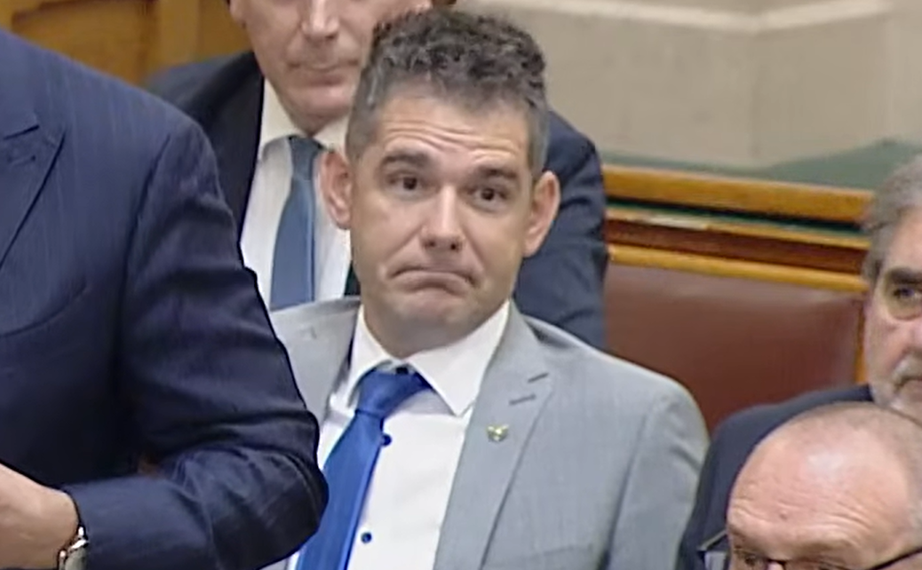 Három tényfeltáró bizottságban is felmerült, hogy meg kellene hallgatni Orbán Viktort, de eddig még egyszer sem sikerült elérni, hogy ez tényleg meg is történjen