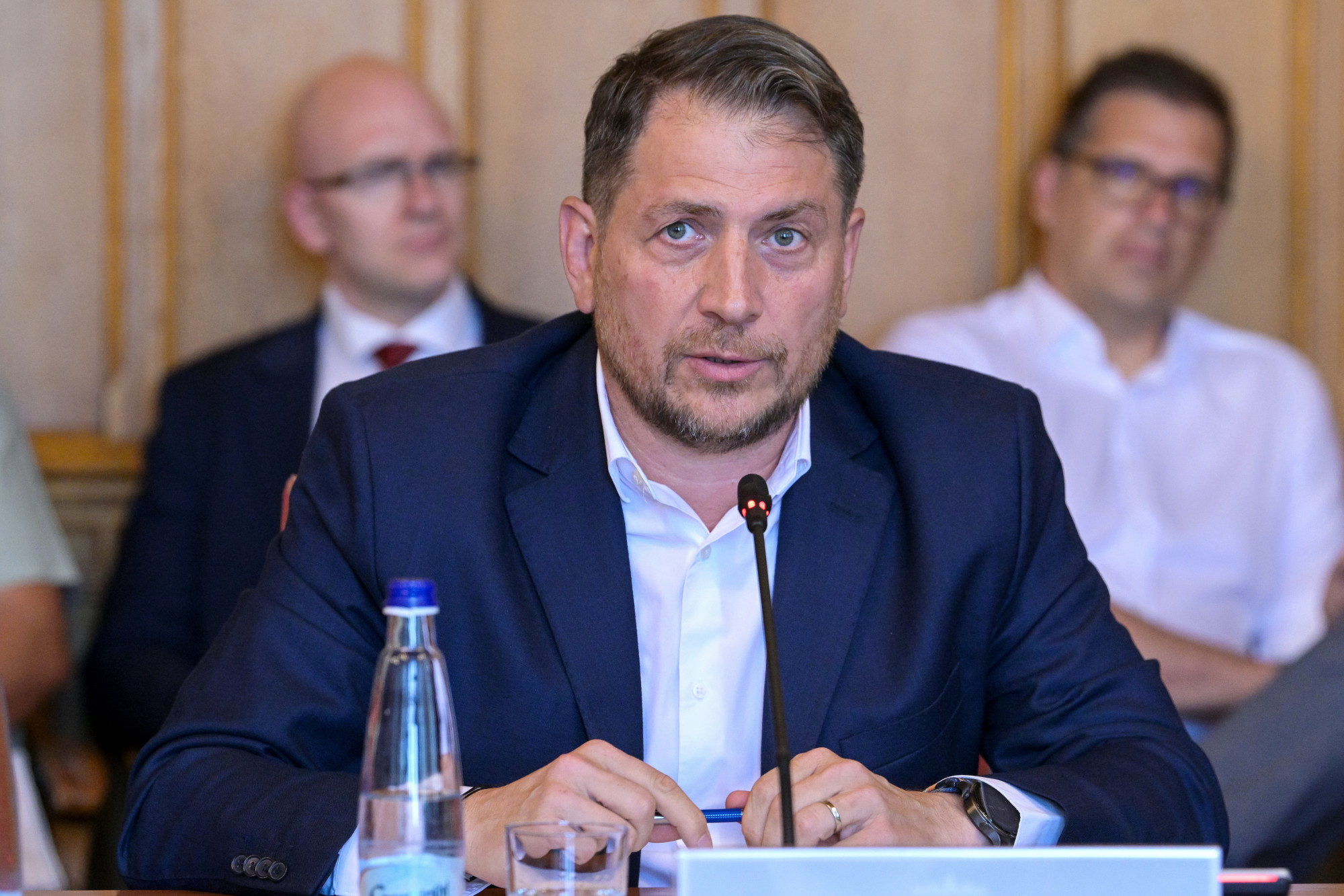 Meghallgathatja Fürcht Pált a parlament végrehajtási visszaéléseket vizsgáló bizottsága, de Orbán Viktor beidézése sincs kizárva