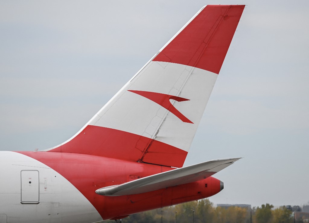 Bombafenyegetés miatt Szófában megszakította útját az Austrian Airlines Tel-Avivból Bécsbe tartó járata