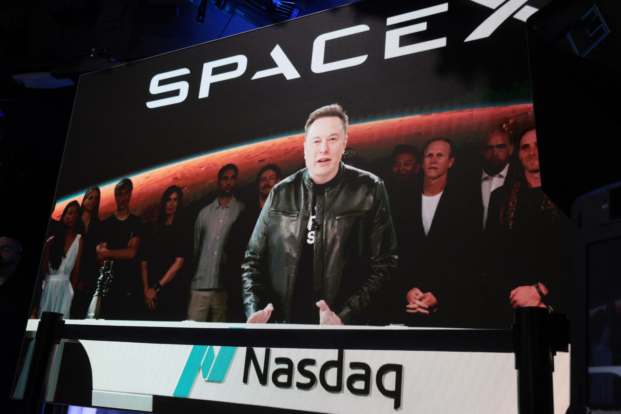 Elon Musk a SpaceX és a Tesla egyesülésével növelné befolyását