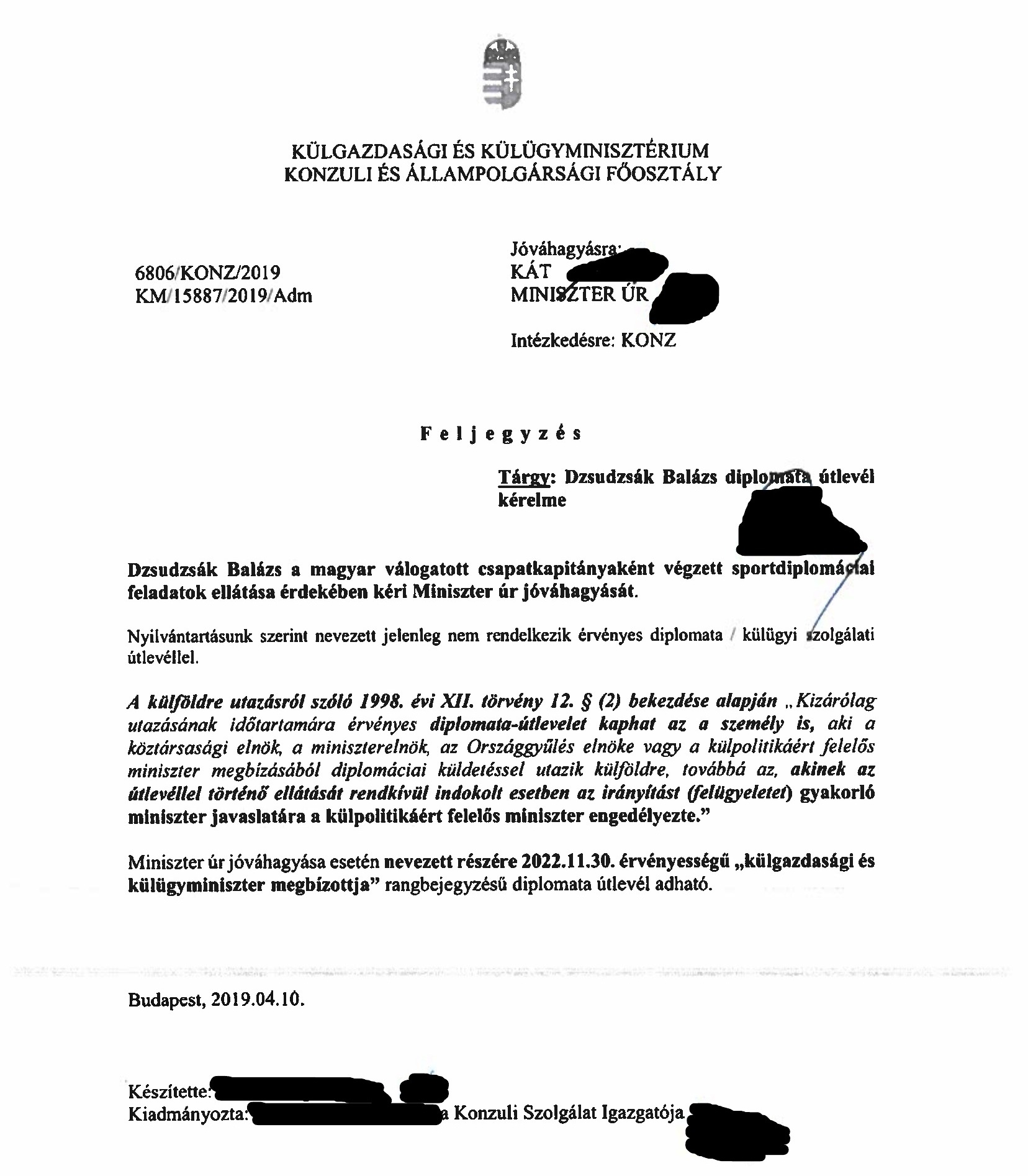 Nyírlugoson vette tudomásul Dzsudzsák Balázs, hogy vissza kell küldenie a diplomata-útlevelét