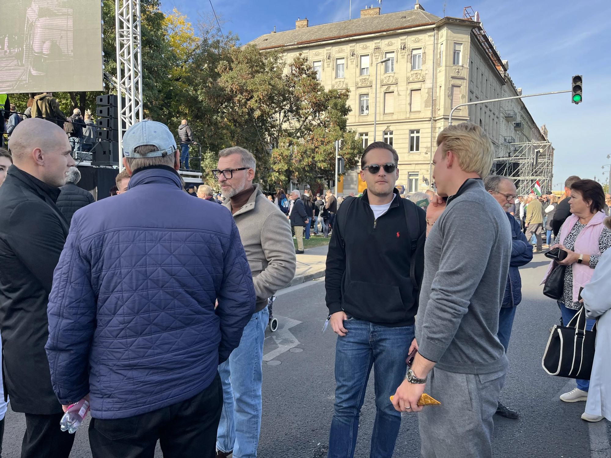 Életjelet mutatott volna a Fidesz, de akkor jött Áder János