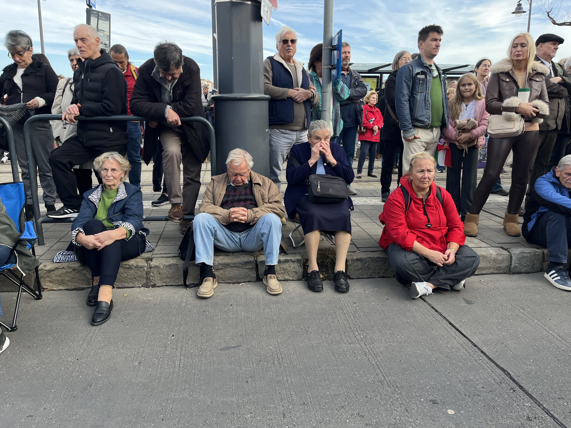 Életjelet mutatott volna a Fidesz, de akkor jött Áder János