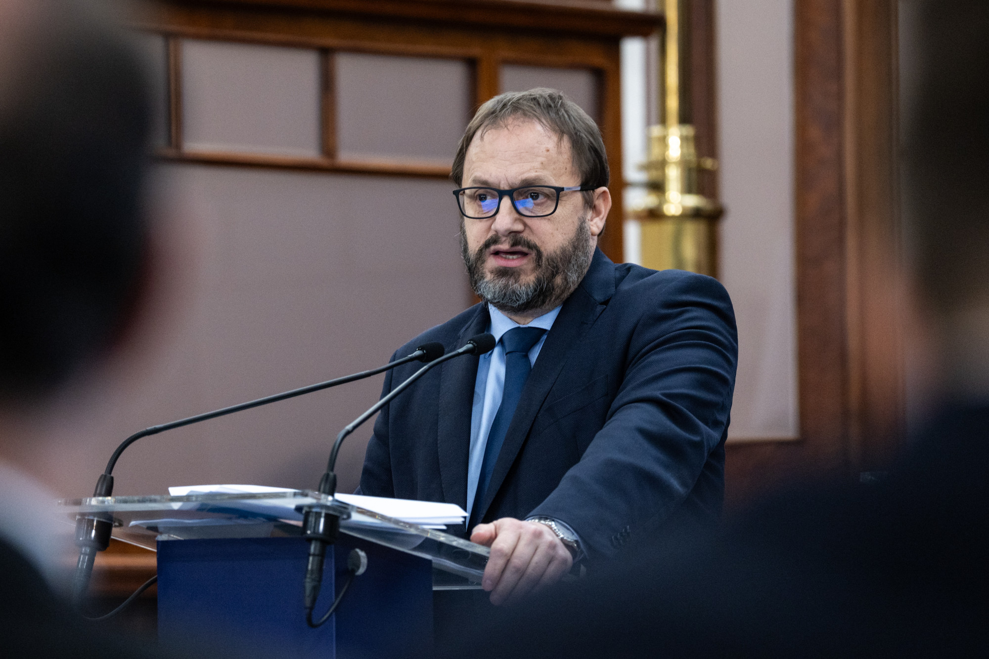 Kármán András: Mentőövet adunk a babaváró hiteleseknek