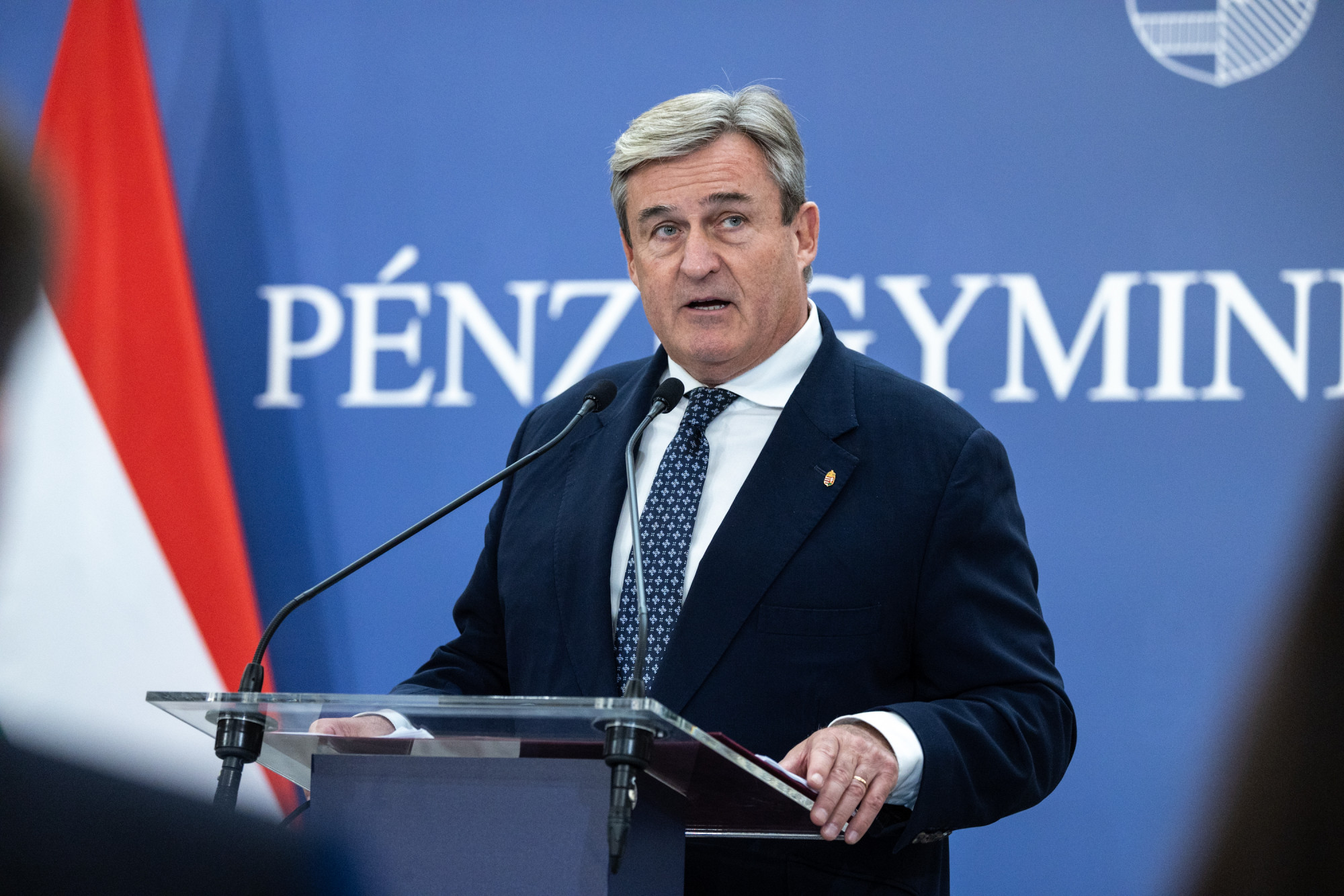 Kármán András: Mentőövet adunk a babaváró hiteleseknek