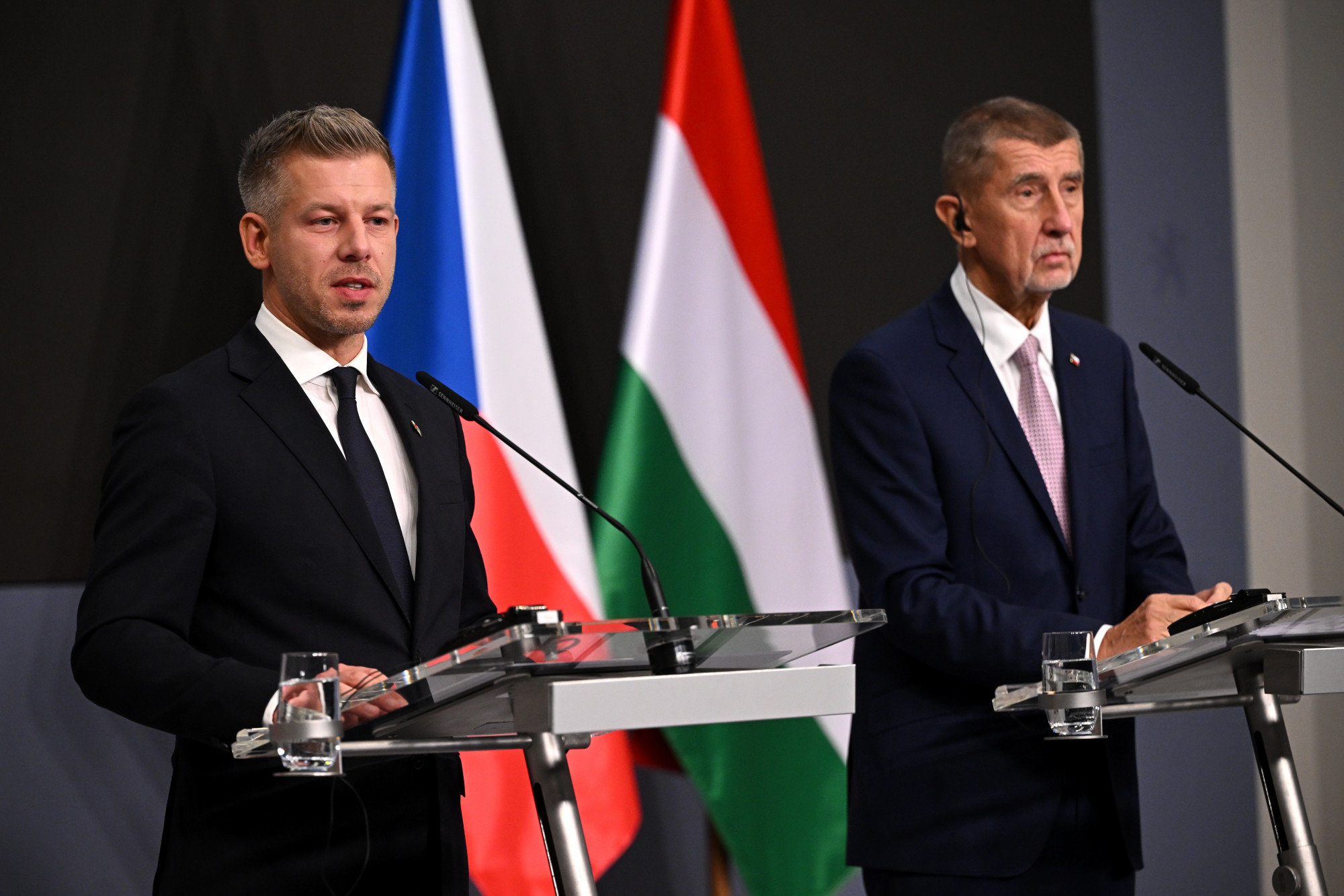 Minden listák anyja és a kérdés, hogy miért ne vallana mindenki Orbánra
